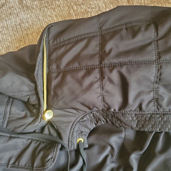 Calvin Klein Performance Black Puffer Vest - Picture 8 of 8